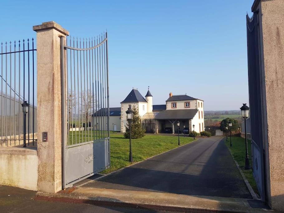 Le Logis Cholet 49300 Lieu Exceptionnel En Famille Ou Amis Villa Mazieres-en-Mauges Dış mekan fotoğraf